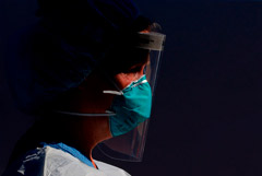 В США выявлен новый антирекорд по суточному приросту случаев COVID-19