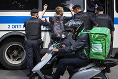 За неправомерное использование знака журналиста на митинге предложено штрафовать