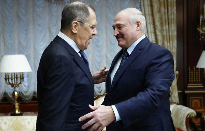 Лавров отметил враждебность Запада к России и Белоруссии