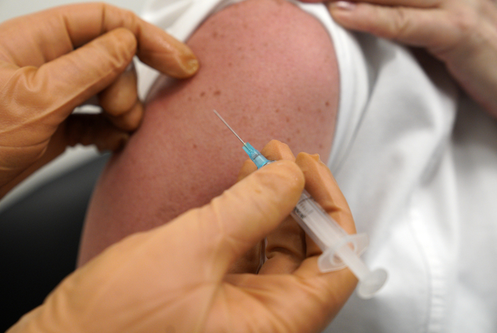 Первые 70 пунктов вакцинации от COVID-19 начали работать в Москве
