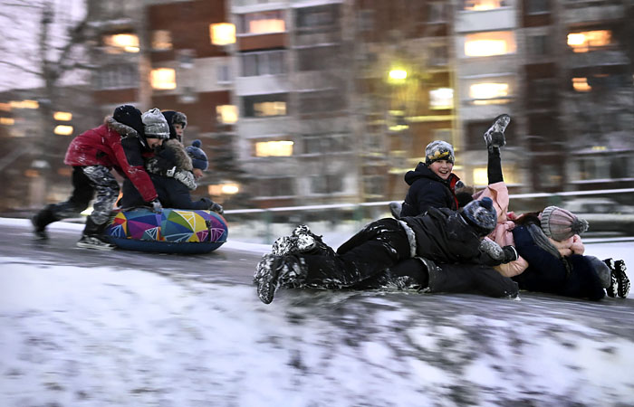Минтруд заявил, что более 16 млн детей получат выплаты в 5 тыс. руб.