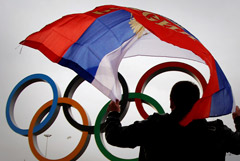 Российских атлетов на два года лишили права выступать под флагом РФ
