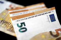 Евро превысил 91 руб. впервые с 3 декабря