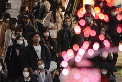 Япония до конца января закроет страну для иностранцев