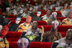 Минкультуры предложило выгонять из кинозалов зрителей-пиратов