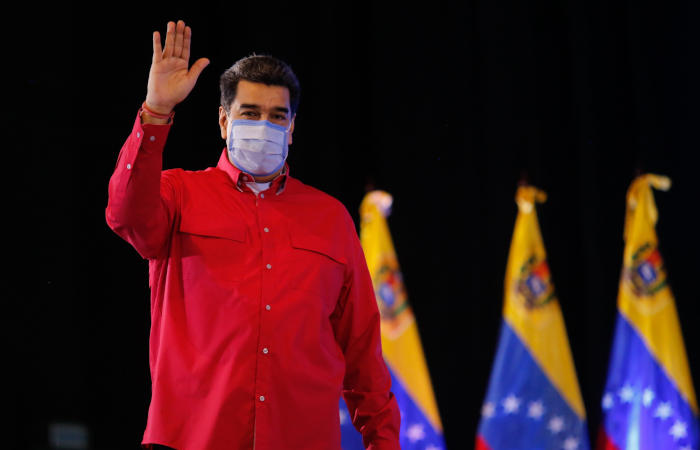 Мадуро пообещал вакцинировать 10 млн венесуэльцев за три месяца