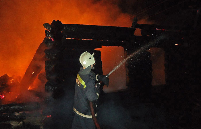 В Тюмени задержали владелицу сгоревшего нелегального дома престарелых