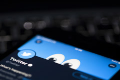 Аккаунт российской вакцины "Спутник V" в твиттере заблокирован