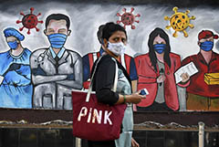 В мире из-за COVID умерло больше 2 млн человек из 96 млн заразившихся