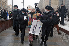 В Москве начались задержания оппозиционеров