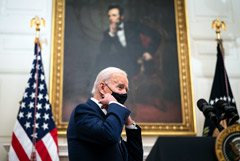 Байден разрешил трансгендерам служить в армии США