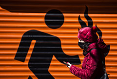 Число случаев заражения COVID-19 в мире превысило 100 млн