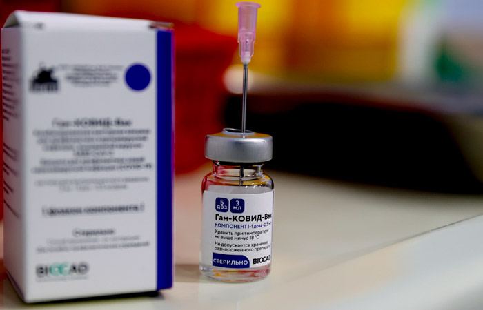 Мусульмане попросили проверить российские COVID-вакцины на халяльность