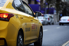 "Яндекс.Такси" купит колл-центр и грузоперевозки "Везёт" за $178 млн