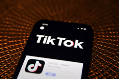    TikTok       