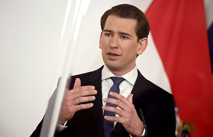 Канцлер Австрии поддержал позицию Германии по "Северному потоку 2"
