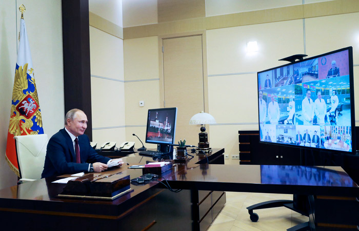 Путин по видеосвязи принял участие в энергопуске нейтронного реактора в Гатчине