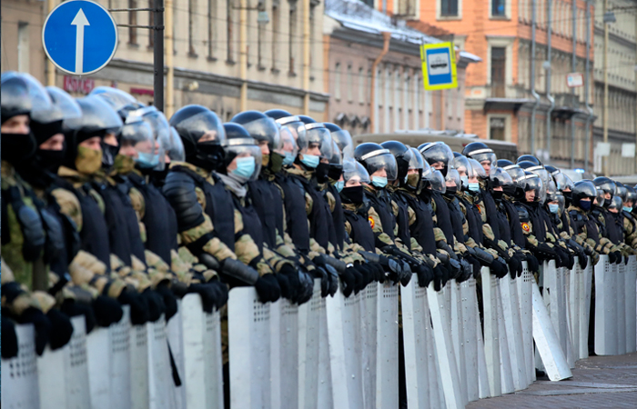 В Петербурге задержали четвертого участника акции 31 января за стычку с силовиком