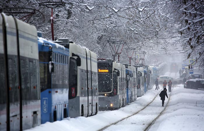 В Москве из-за снегопада может повториться транспортный коллапс 2018 г.