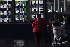 Около 30 рейсов задержано в аэропортах Москвы в пятницу