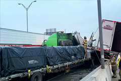 В Техасе шесть человек погибли после столкновения 133 машин