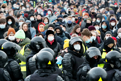 В Думу внесен законопроект о либерализации КоАП в части массовых акций