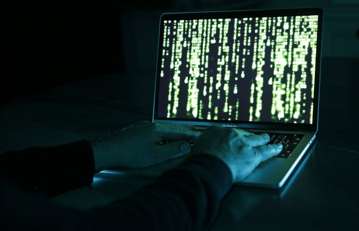 Спецслужба Франции заподозрила в кибератаках связанных с Россией хакеров
