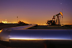 Нефть Brent подорожала до $80,27 за баррель и завершает неделю ростом