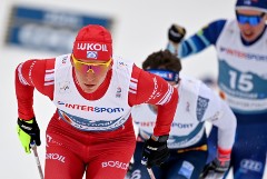 Большунов выиграл золото ЧМ в скиатлоне