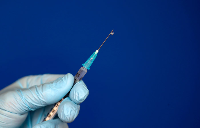 Италия вслед за Данией приостановила применение вакцины AstraZeneca
