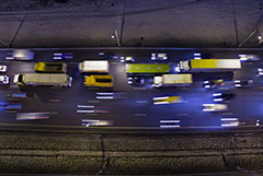 Вступление в силу ограничения на въезд транзитных грузовиков на МКАД отложили до мая