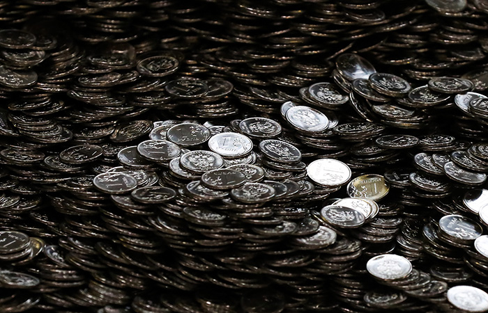 Социальные пенсии в РФ проиндексируют с 1 апреля на 3,4%