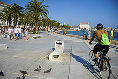 Хорватия с 1 апреля разрешит въезд россиянам с прививкой "Спутником V"