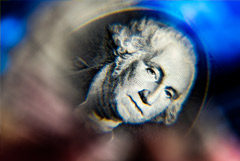 Минфин с 7 апреля увеличит покупку валюты до максимума с начала года