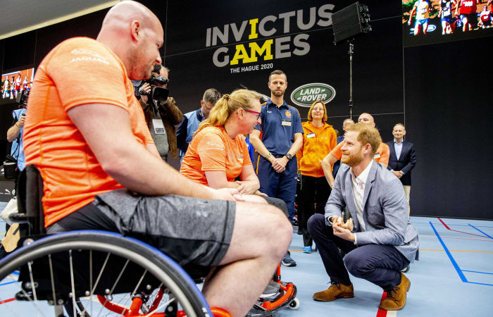 Netflix анонсировал спродюсированный принцем Гарри и Меган Маркл сериал