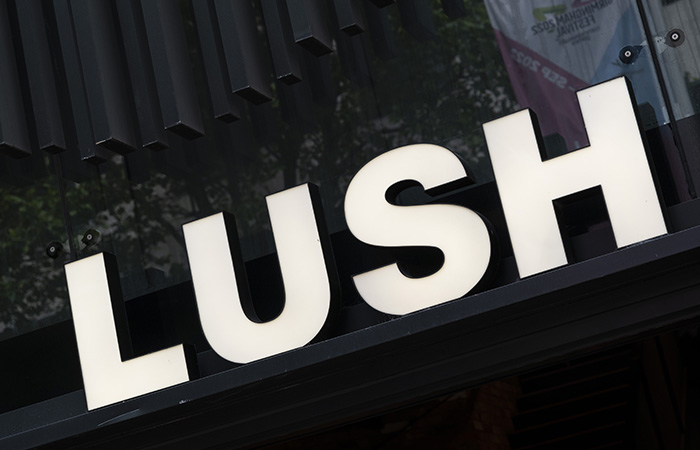 Производитель и продавец косметики Lush закроет бизнес в РФ