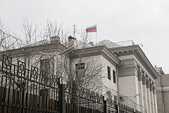 Украина вышлет старшего дипломата посольства России