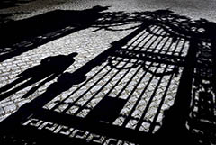 Неподтвержденные доходы чиновников в РФ за год выросли втрое