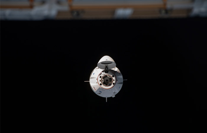 НАСА перенесло дату отстыковки корабля Crew Dragon от МКС на 30 апреля