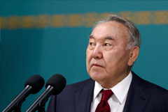 Назарбаев отказался от должности главы Ассамблеи народа Казахстана