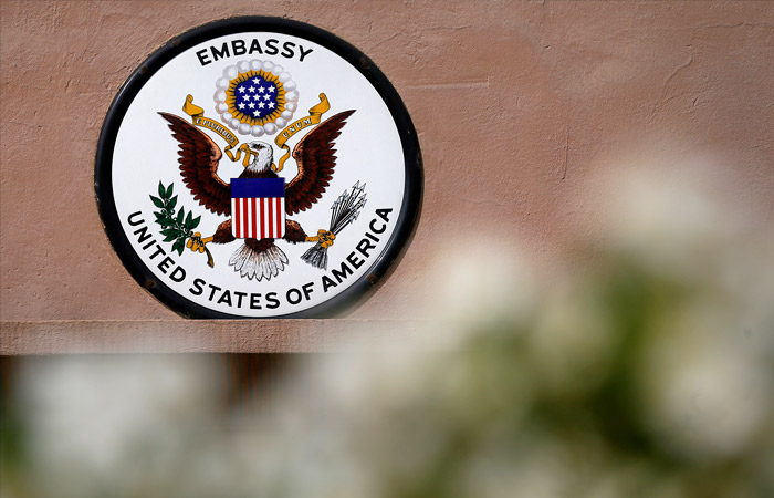 Посольству США в Москве сообщили о планах РФ отложить запрет на наем иностранцев