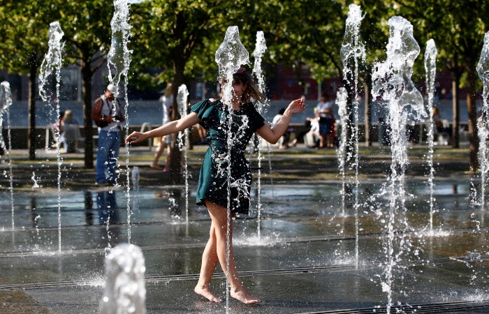 В Москву в понедельник придет тридцатиградусная жара