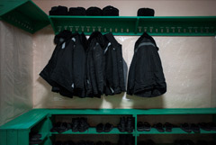 Хинштейн сообщил о подорожании доставки сотовых в СИЗО Москвы