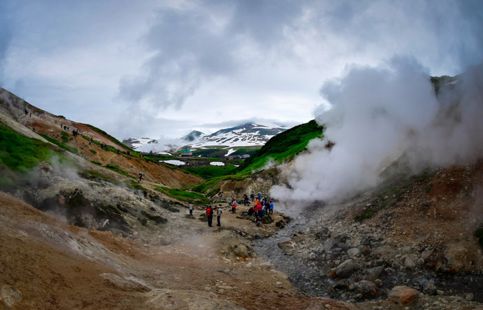 Путин встал на защиту туристов, посещающих Долину гейзеров на Камчатке