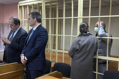 Экс-депутат Госдумы Волчек получил 3 года колонии за мошенничество