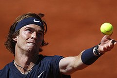 Рублев проиграл в первом круге Roland Garros