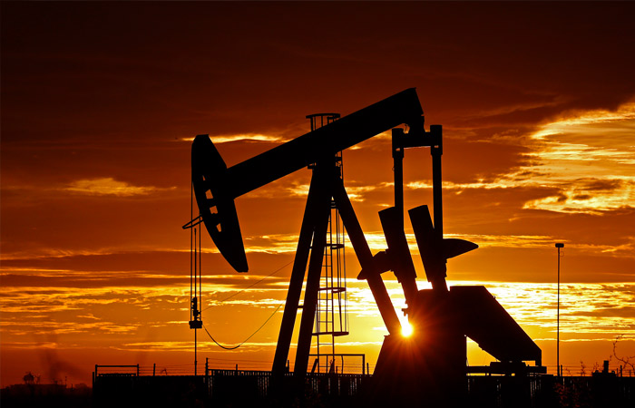 Комитет ОПЕК+ рекомендовал сохранить план добычи нефти на июль