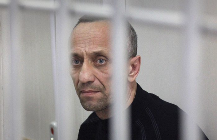 Дважды осужденный на пожизненное ангарский маньяк получил новый срок