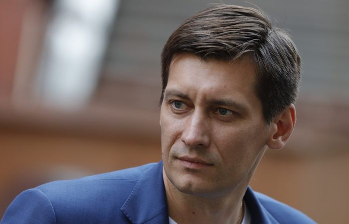 Дмитрий Гудков покинул Россию из-за уголовного преследования