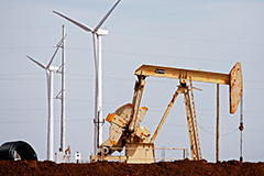 Нефть подорожала на данных о резком сокращении запасов в США